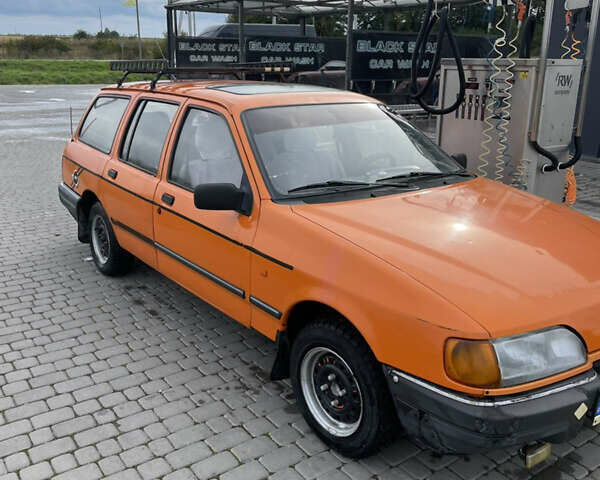 Помаранчевий Форд Сієрра, об'ємом двигуна 2 л та пробігом 100 тис. км за 1100 $, фото 1 на Automoto.ua