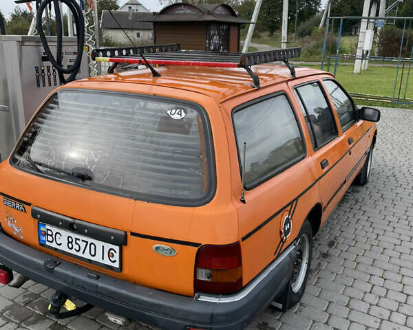 Помаранчевий Форд Сієрра, об'ємом двигуна 2 л та пробігом 100 тис. км за 1100 $, фото 3 на Automoto.ua