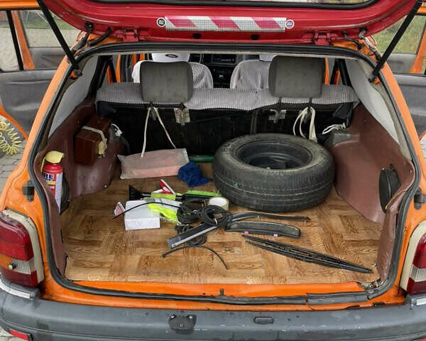 Помаранчевий Форд Сієрра, об'ємом двигуна 2 л та пробігом 100 тис. км за 1100 $, фото 11 на Automoto.ua