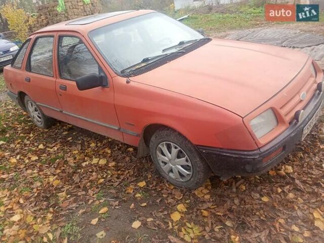Оранжевый Форд Сиерра, объемом двигателя 1.8 л и пробегом 425 тыс. км за 1300 $, фото 2 на Automoto.ua