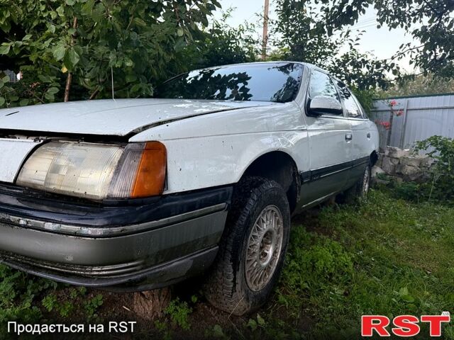 Білий Форд Таунус, об'ємом двигуна 2.5 л та пробігом 159 тис. км за 500 $, фото 1 на Automoto.ua