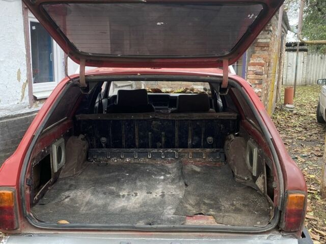 Форд Таунус 1981 в Лубнах на Automoto.ua Красный Форд Таунус, объемом двигателя 2 л и пробегом 250 тыс. км за 500 $, фото 5 на Automoto.ua