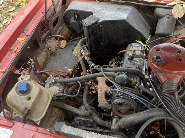 Форд Таунус 1981 в Лубнах на Automoto.ua Красный Форд Таунус, объемом двигателя 2 л и пробегом 250 тыс. км за 500 $, фото 7 на Automoto.ua