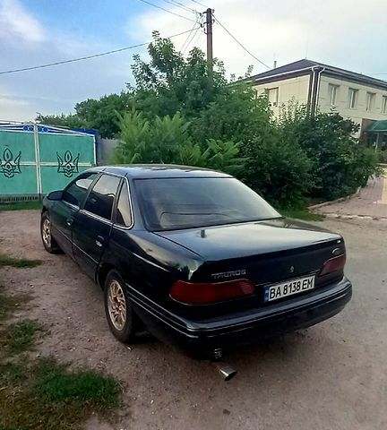 Форд Таунус 1995 у Кропивницькому (Кіровограді) на Automoto.ua Зелений Форд Таунус, об'ємом двигуна 3.8 л та пробігом 400 тис. км за 1420 $, фото 3 на Automoto.ua