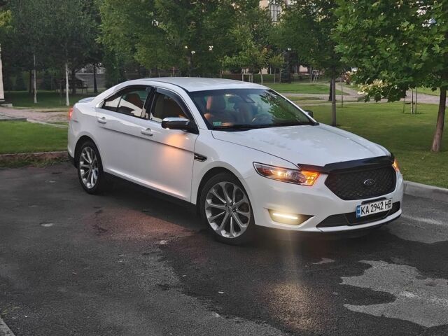 Білий Форд Taurus, об'ємом двигуна 3.5 л та пробігом 79 тис. км за 13200 $, фото 10 на Automoto.ua