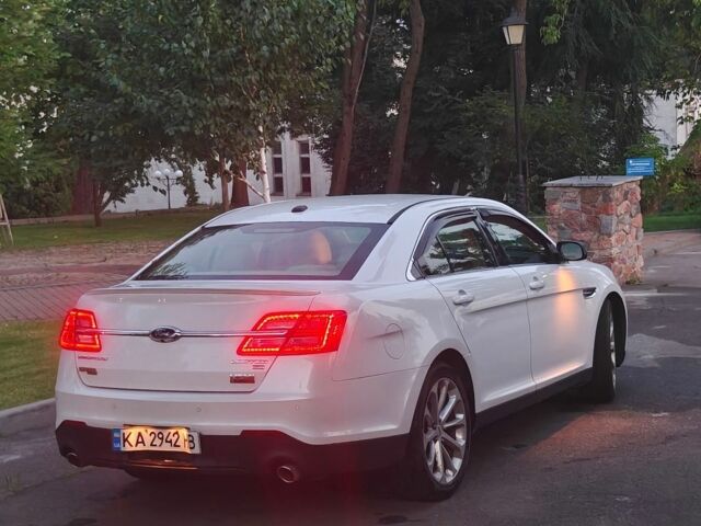 Білий Форд Taurus, об'ємом двигуна 3.5 л та пробігом 79 тис. км за 13200 $, фото 24 на Automoto.ua