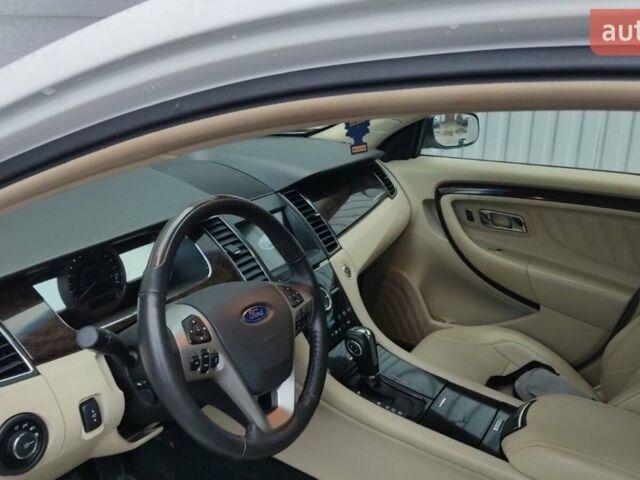 Білий Форд Taurus, об'ємом двигуна 3.5 л та пробігом 79 тис. км за 13200 $, фото 33 на Automoto.ua