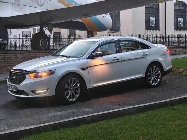 Білий Форд Taurus, об'ємом двигуна 3.5 л та пробігом 79 тис. км за 13200 $, фото 14 на Automoto.ua