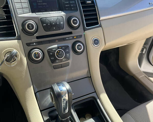 Белый Форд Таурус, объемом двигателя 3.5 л и пробегом 96 тыс. км за 12700 $, фото 13 на Automoto.ua