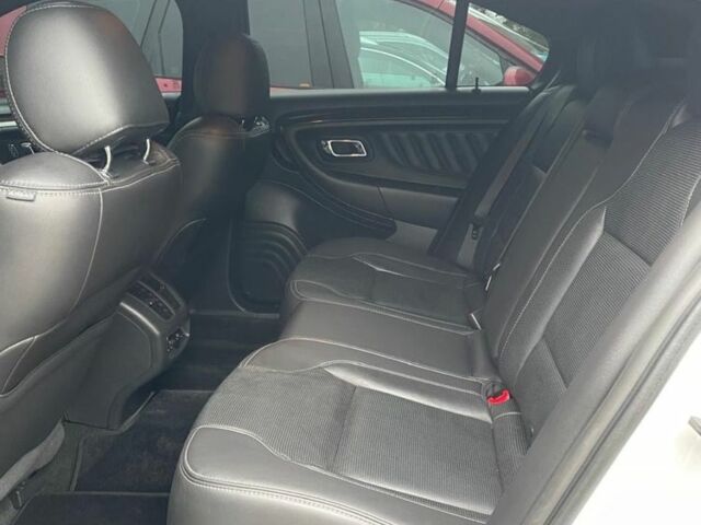 Белый Форд Таурус, объемом двигателя 3.5 л и пробегом 140 тыс. км за 20500 $, фото 5 на Automoto.ua