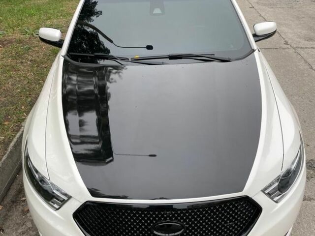 Белый Форд Таурус, объемом двигателя 3.5 л и пробегом 140 тыс. км за 20500 $, фото 3 на Automoto.ua