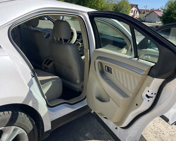 Белый Форд Таурус, объемом двигателя 3.5 л и пробегом 96 тыс. км за 12700 $, фото 16 на Automoto.ua