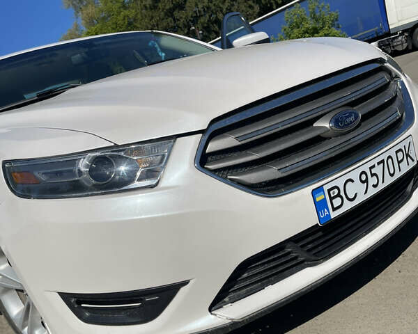 Белый Форд Таурус, объемом двигателя 3.5 л и пробегом 96 тыс. км за 12700 $, фото 4 на Automoto.ua