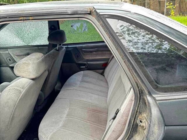 Чорний Форд Taurus, об'ємом двигуна 0 л та пробігом 300 тис. км за 650 $, фото 8 на Automoto.ua