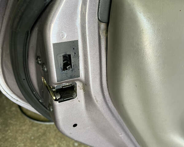 Фіолетовий Форд Taurus, об'ємом двигуна 3 л та пробігом 300 тис. км за 1750 $, фото 9 на Automoto.ua