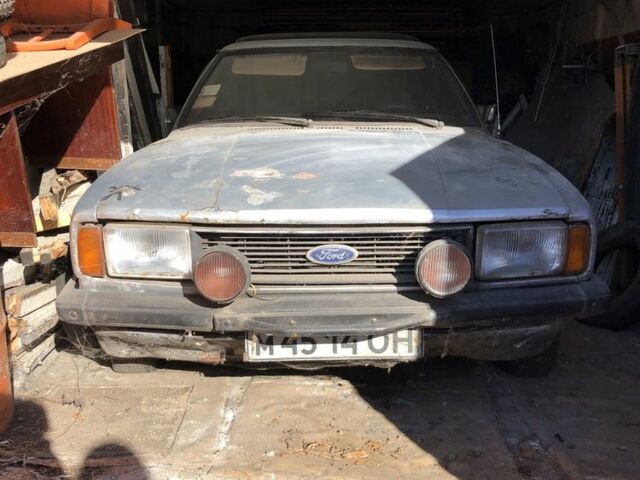 Сірий Форд Taurus, об'ємом двигуна 0 л та пробігом 400 тис. км за 350 $, фото 1 на Automoto.ua