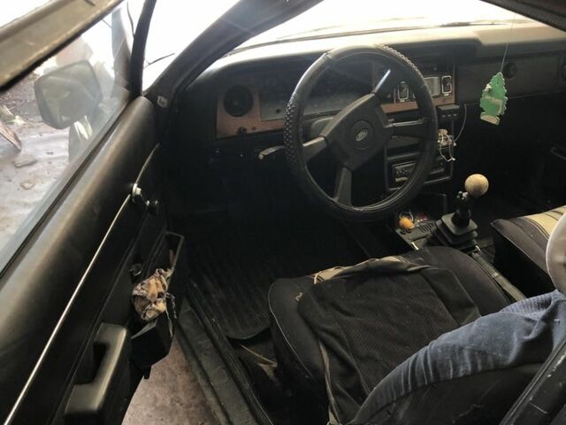 Сірий Форд Taurus, об'ємом двигуна 0 л та пробігом 400 тис. км за 350 $, фото 6 на Automoto.ua