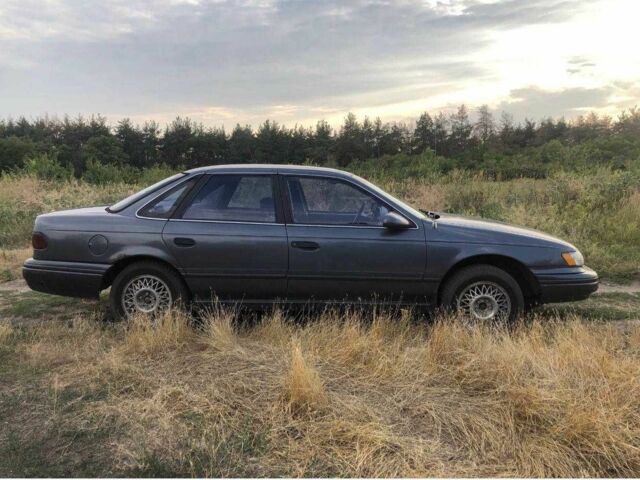 Серый Форд Таурус, объемом двигателя 3 л и пробегом 50 тыс. км за 1200 $, фото 5 на Automoto.ua