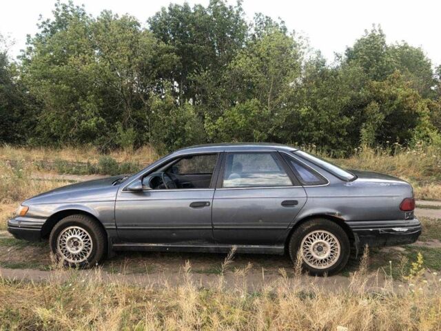 Серый Форд Таурус, объемом двигателя 3 л и пробегом 50 тыс. км за 1200 $, фото 6 на Automoto.ua