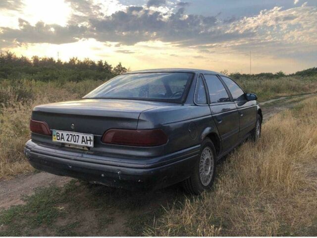 Серый Форд Таурус, объемом двигателя 3 л и пробегом 50 тыс. км за 1200 $, фото 1 на Automoto.ua