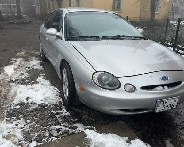 Серый Форд Таурус, объемом двигателя 3 л и пробегом 150 тыс. км за 1200 $, фото 2 на Automoto.ua