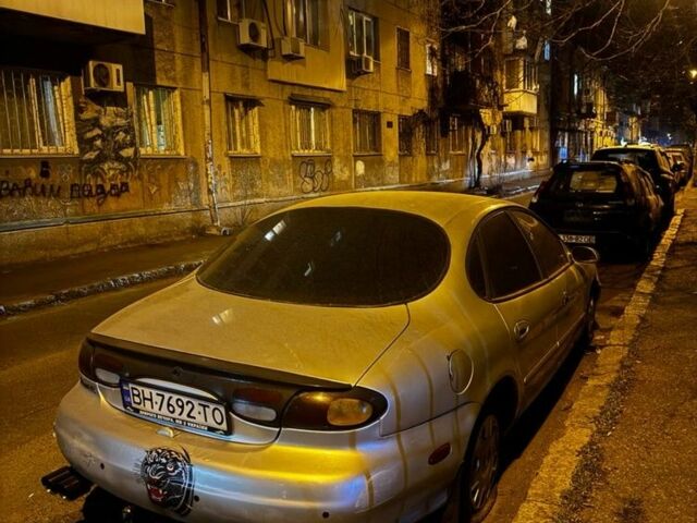 Сірий Форд Taurus, об'ємом двигуна 3 л та пробігом 111 тис. км за 900 $, фото 4 на Automoto.ua