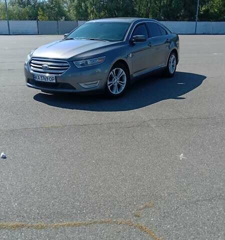 Сірий Форд Taurus, об'ємом двигуна 3.5 л та пробігом 210 тис. км за 9999 $, фото 12 на Automoto.ua