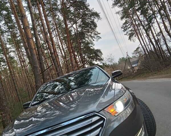 Сірий Форд Taurus, об'ємом двигуна 3.5 л та пробігом 210 тис. км за 9999 $, фото 3 на Automoto.ua