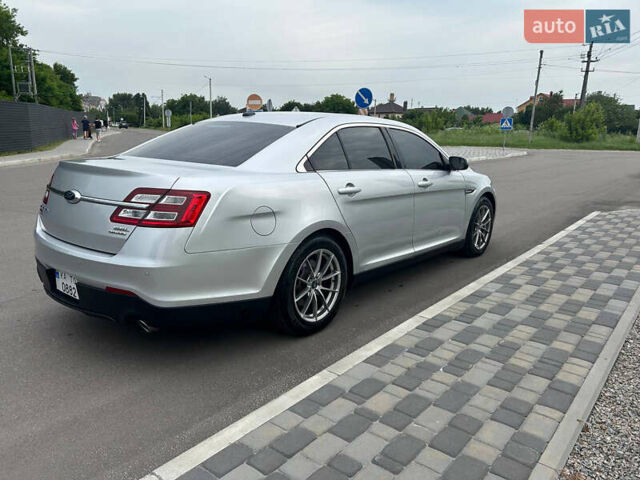 Серый Форд Таурус, объемом двигателя 3.5 л и пробегом 220 тыс. км за 10000 $, фото 4 на Automoto.ua