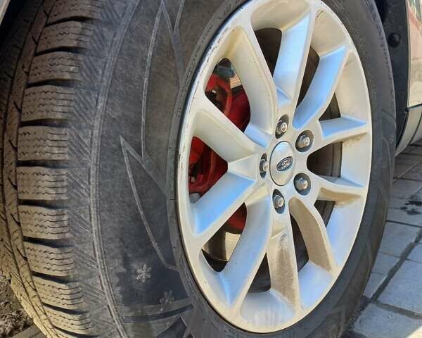 Серый Форд Таурус, объемом двигателя 3.5 л и пробегом 225 тыс. км за 8500 $, фото 1 на Automoto.ua