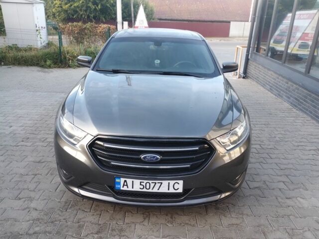 Серый Форд Таурус, объемом двигателя 3.5 л и пробегом 154 тыс. км за 10800 $, фото 9 на Automoto.ua