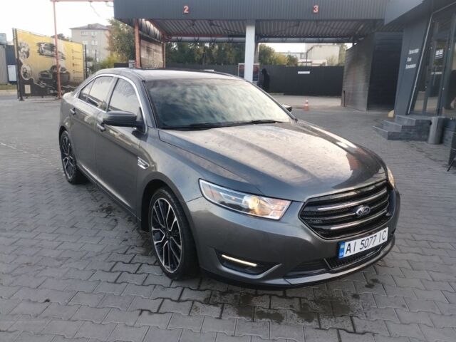 Серый Форд Таурус, объемом двигателя 3.5 л и пробегом 154 тыс. км за 10800 $, фото 1 на Automoto.ua