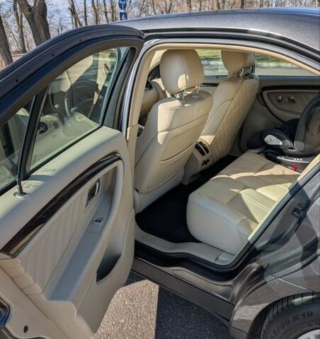 Серый Форд Таурус, объемом двигателя 3.5 л и пробегом 158 тыс. км за 12900 $, фото 10 на Automoto.ua