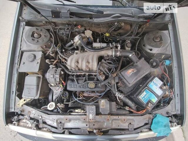 Сірий Форд Taurus, об'ємом двигуна 2.99 л та пробігом 380 тис. км за 2000 $, фото 1 на Automoto.ua