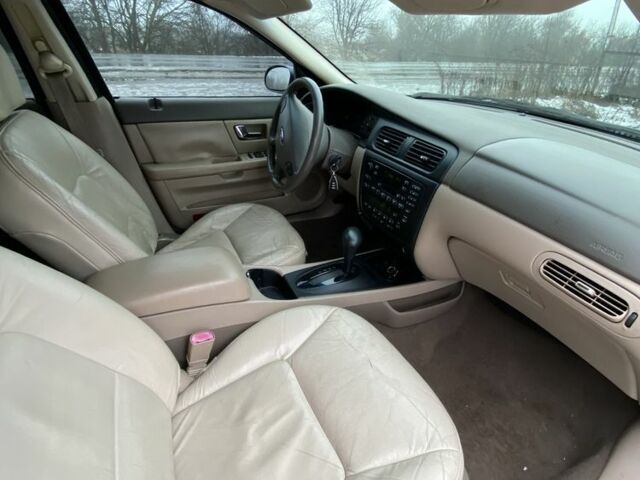 Синий Форд Таурус, объемом двигателя 3 л и пробегом 170 тыс. км за 2000 $, фото 13 на Automoto.ua