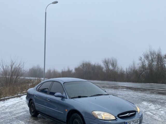 Синий Форд Таурус, объемом двигателя 3 л и пробегом 170 тыс. км за 2000 $, фото 3 на Automoto.ua