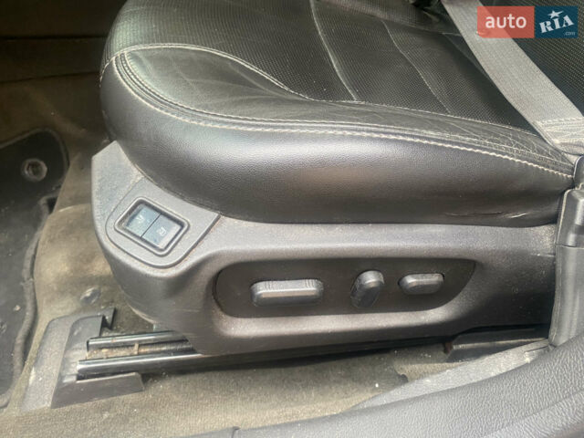Синій Форд Taurus, об'ємом двигуна 3.5 л та пробігом 310 тис. км за 9000 $, фото 16 на Automoto.ua