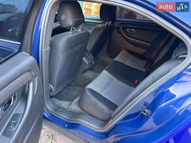 Синій Форд Taurus, об'ємом двигуна 3.5 л та пробігом 288 тис. км за 12000 $, фото 16 на Automoto.ua
