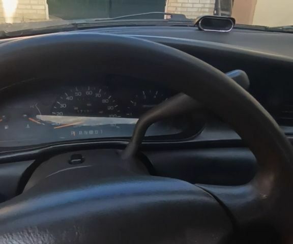 Форд Taurus 1997 у Брусилове на Automoto.ua Зелений Форд Taurus, об'ємом двигуна 3 л та пробігом 172 тис. км за 1750 $, фото 3 на Automoto.ua