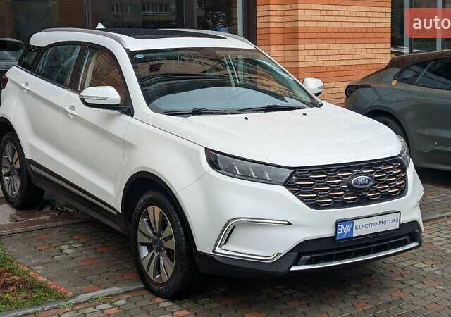 Белый Форд Территори, объемом двигателя 0 л и пробегом 50 тыс. км за 18499 $, фото 58 на Automoto.ua