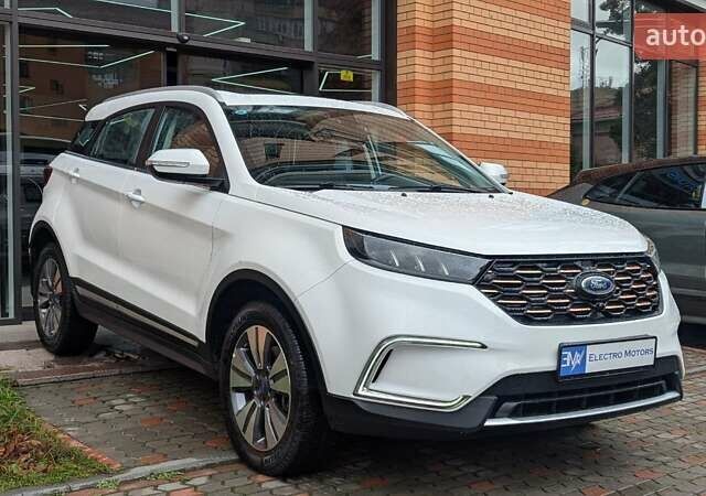 Белый Форд Территори, объемом двигателя 0 л и пробегом 50 тыс. км за 18499 $, фото 5 на Automoto.ua