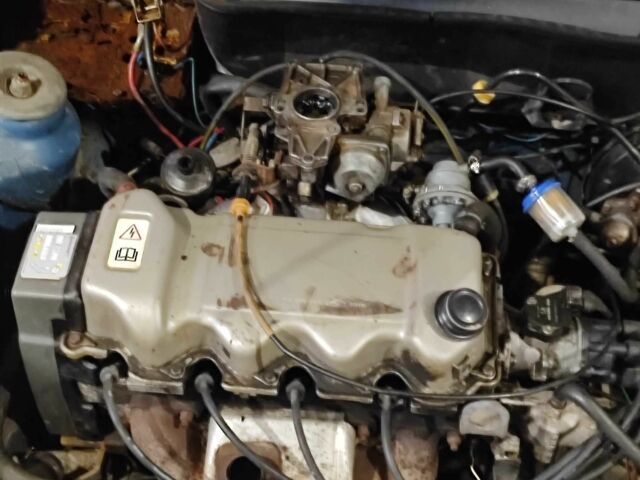 Синий Форд Тандерберд, объемом двигателя 10 л и пробегом 566 тыс. км за 420 $, фото 6 на Automoto.ua