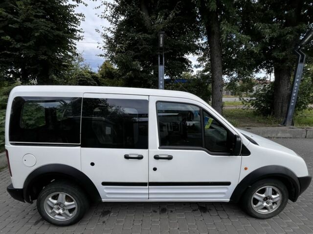 Білий Форд Турнео Коннект, об'ємом двигуна 1.8 л та пробігом 250 тис. км за 4500 $, фото 1 на Automoto.ua