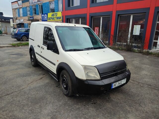 Белый Форд Турнео Коннект, объемом двигателя 1.8 л и пробегом 250 тыс. км за 1500 $, фото 2 на Automoto.ua