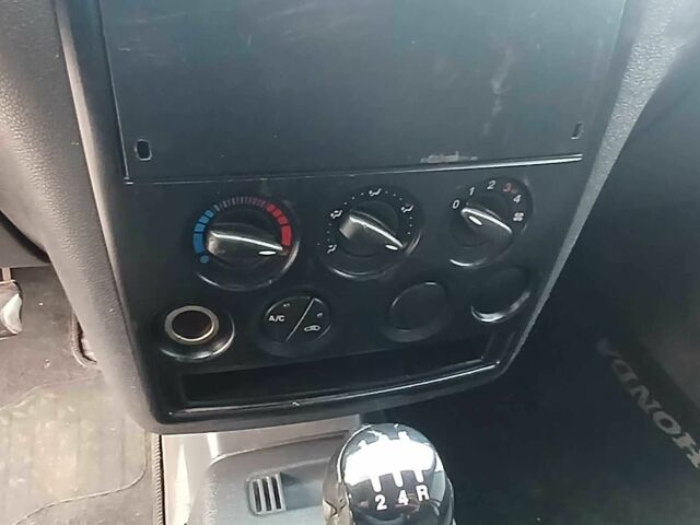 Белый Форд Турнео Коннект, объемом двигателя 1.8 л и пробегом 1000 тыс. км за 4200 $, фото 17 на Automoto.ua