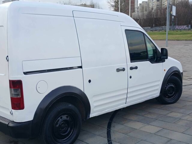 Белый Форд Турнео Коннект, объемом двигателя 1.8 л и пробегом 1000 тыс. км за 4200 $, фото 4 на Automoto.ua