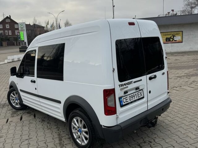 Белый Форд Турнео Коннект, объемом двигателя 1.8 л и пробегом 254 тыс. км за 5500 $, фото 1 на Automoto.ua