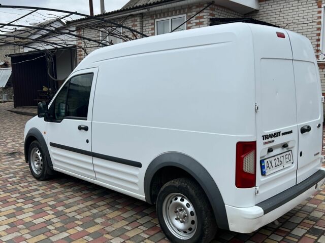 Белый Форд Турнео Коннект, объемом двигателя 1.8 л и пробегом 235 тыс. км за 5200 $, фото 4 на Automoto.ua