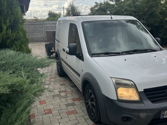 Білий Форд Турнео Коннект, об'ємом двигуна 1.8 л та пробігом 200 тис. км за 3900 $, фото 2 на Automoto.ua