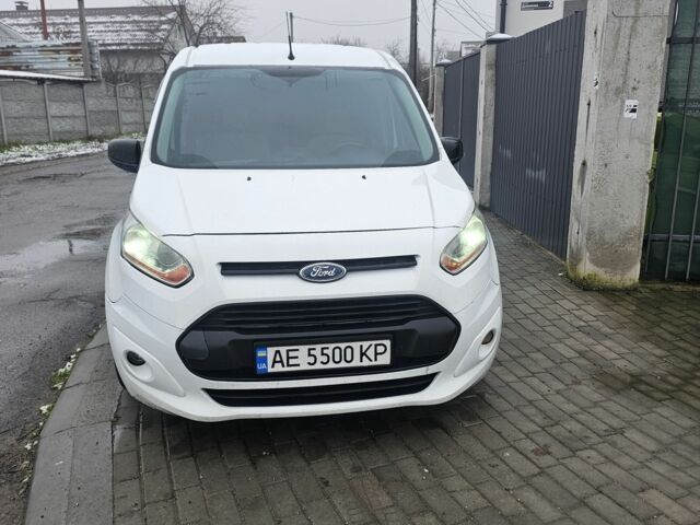 Белый Форд Турнео Коннект, объемом двигателя 2.5 л и пробегом 280 тыс. км за 7999 $, фото 1 на Automoto.ua